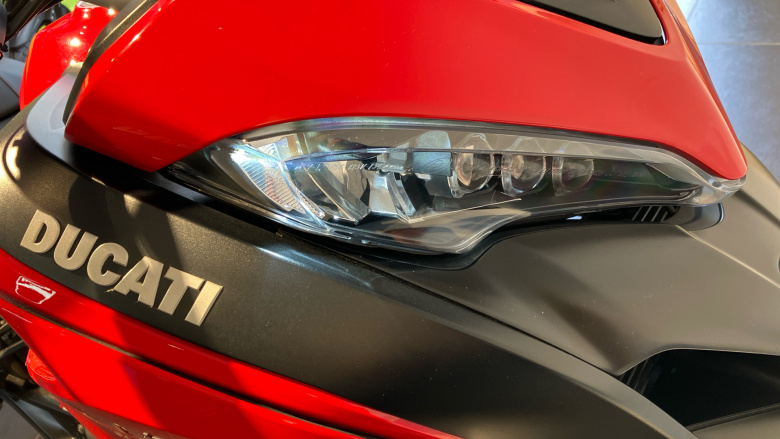 Ducati Multistrada 950 - Red + Spoked Wheels (MY18)